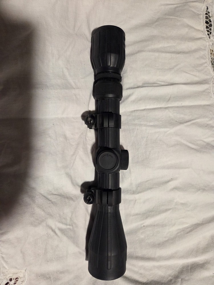 Leapers 3-9x40 armored scope.
