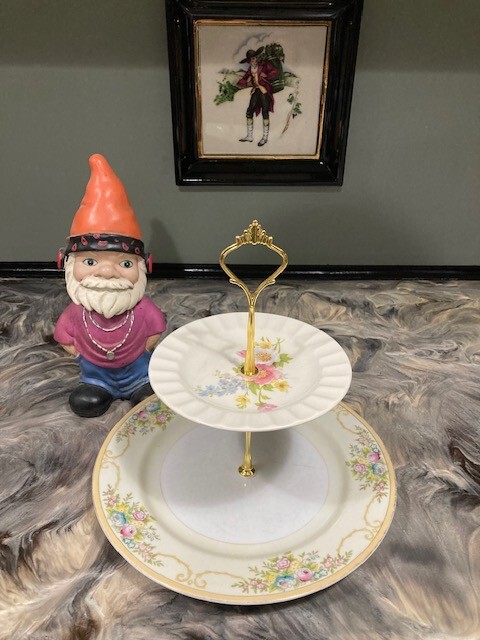 TWO TIER DISPLAY CAKE PLATE SNACK PLATE PARTY PLATE SERVEWARE