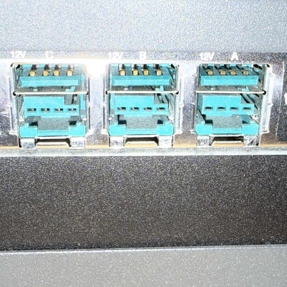 TOSHIBA 40N6869 POS Hub, USB