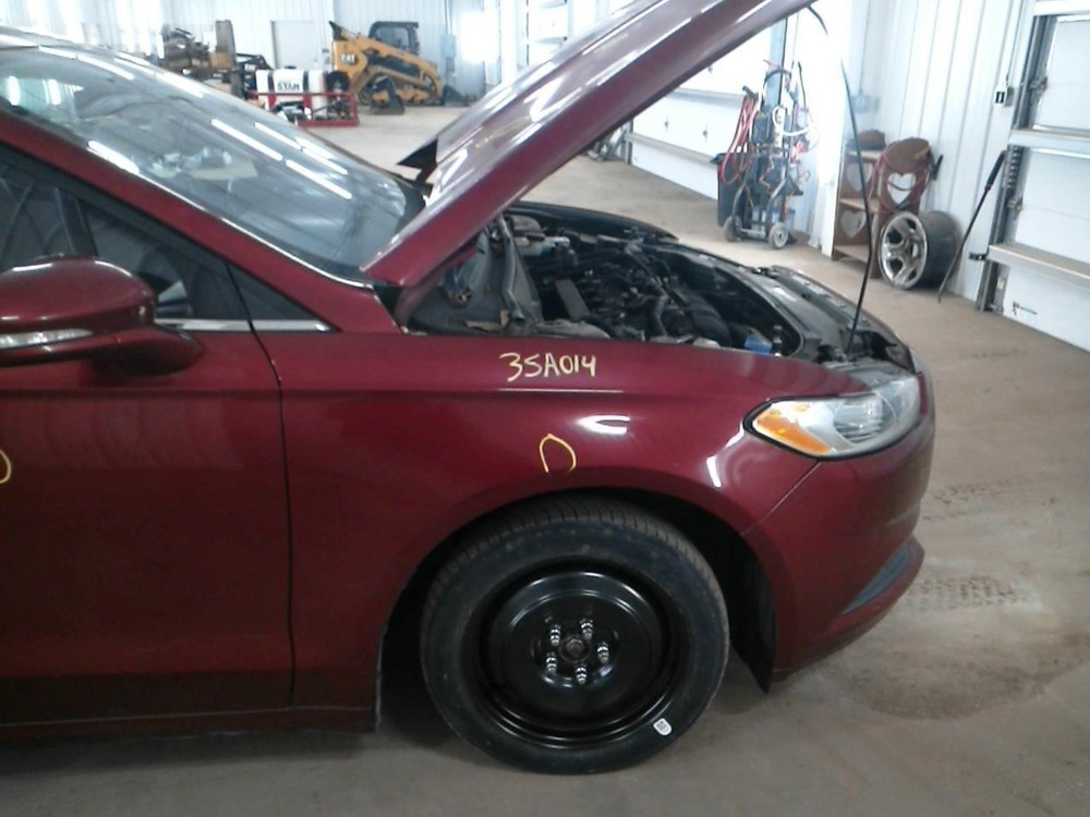 FUSION 2014 High Mounted Stop Light 104954603