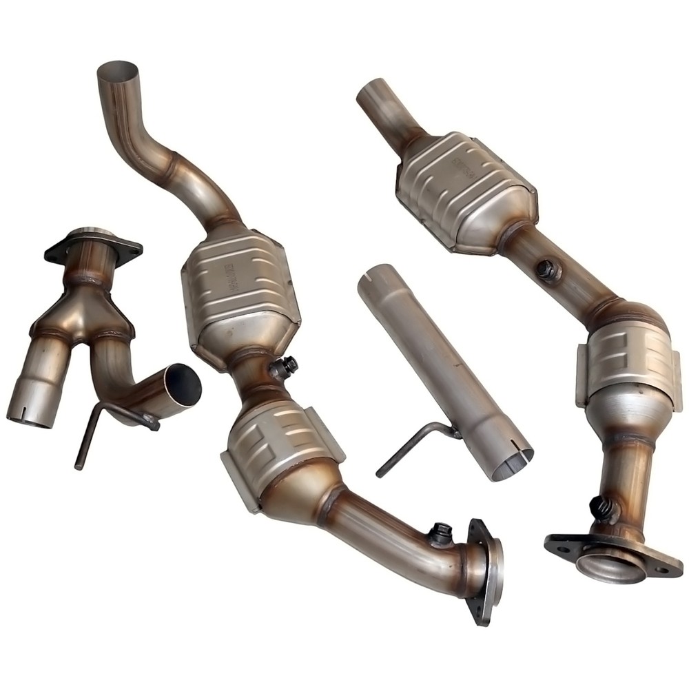 Front Left & Right Catalytic Converter Set For 2003-2004 Ford Expedition 5.4L