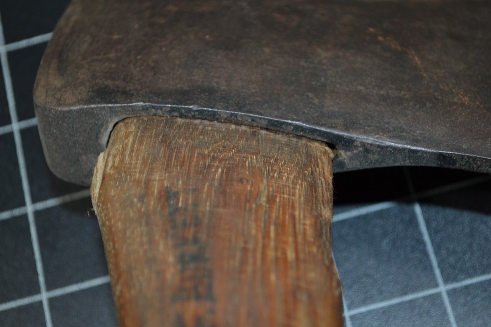 ECLIPSE SINGLE BIT AXE WITH THE ORIGINAL HANDLE