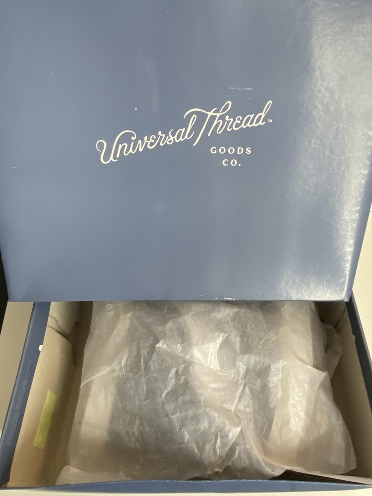 SHIRLEY BOOTS WATERPROOF SIZE 9 UNIVERSAL THREAD