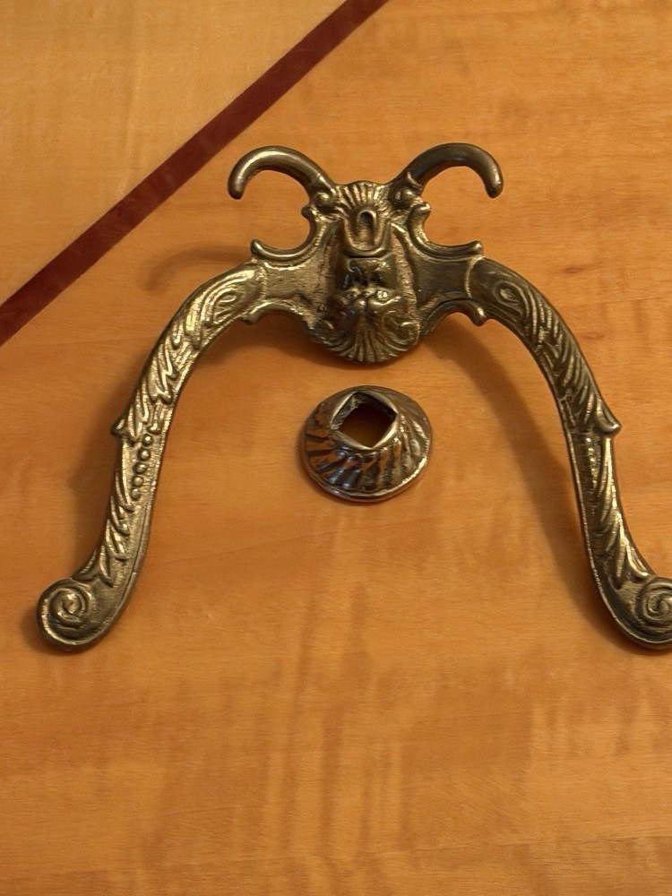 Vintage Victorian-Style Solid Brass Lion Head Double Coat Hook.