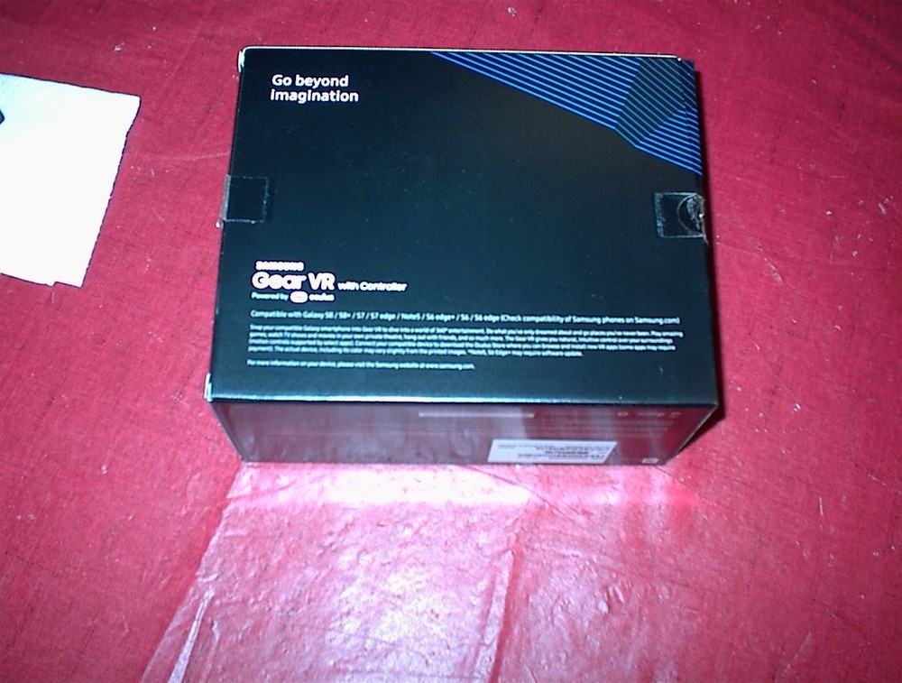 Samsung Gear VR SM-R324 With Controller