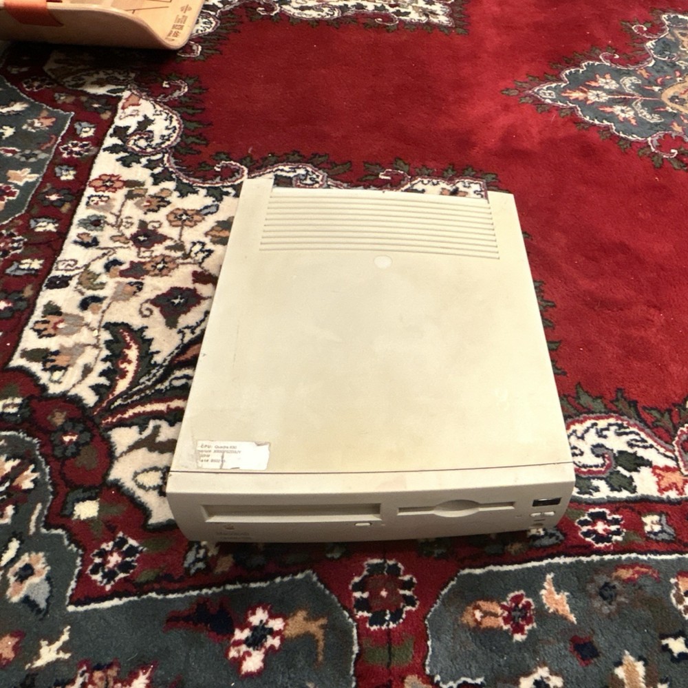 Apple Macintosh Quadra 630 computer AS-IS