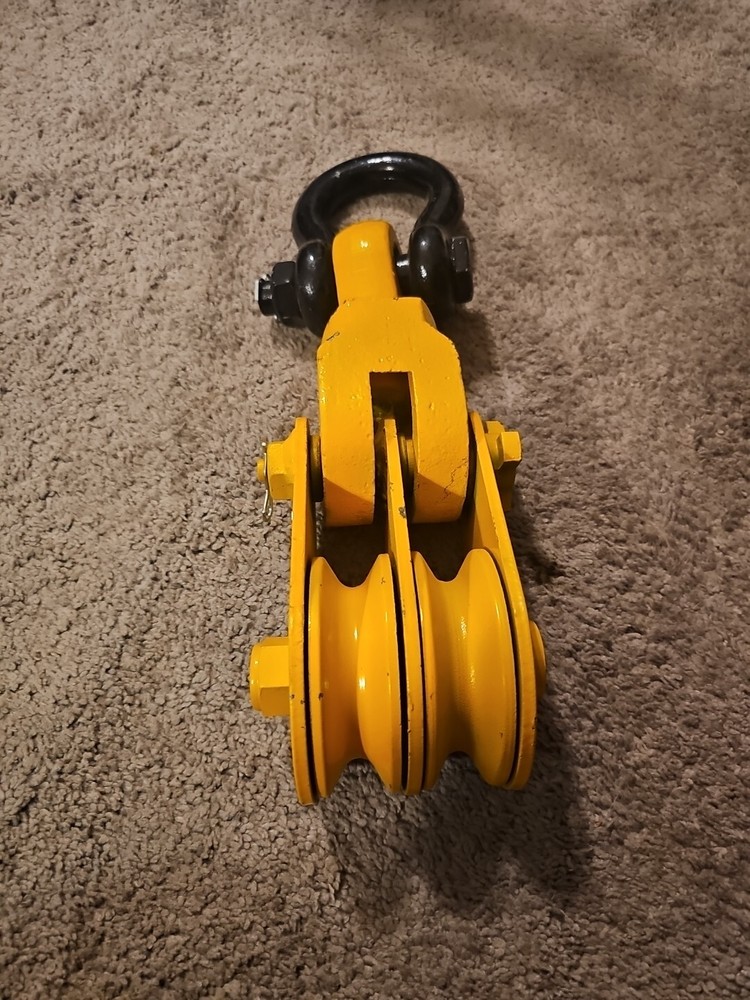 4T 4.5" Snatch Block with Shackle Double Sheave