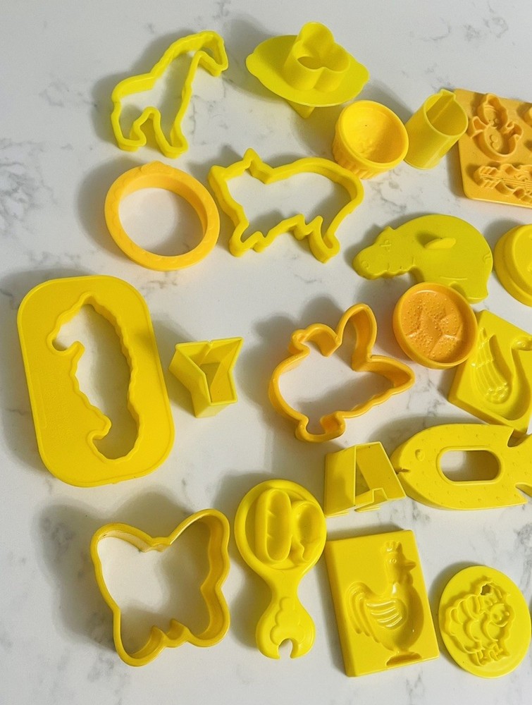 Play-Doh/Dough Accessories Tools Molds Shape Cutters Assorted 34 Pcs