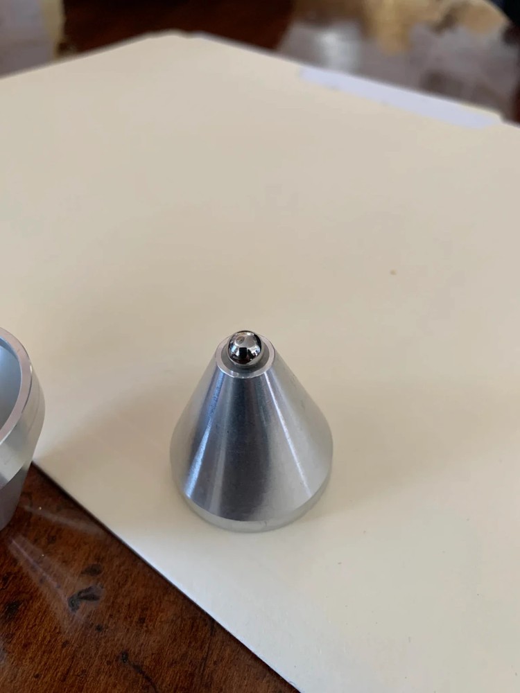 Cold Ray Ceramic Black & Ceramic Silver 4 per box Vibration Control Cones