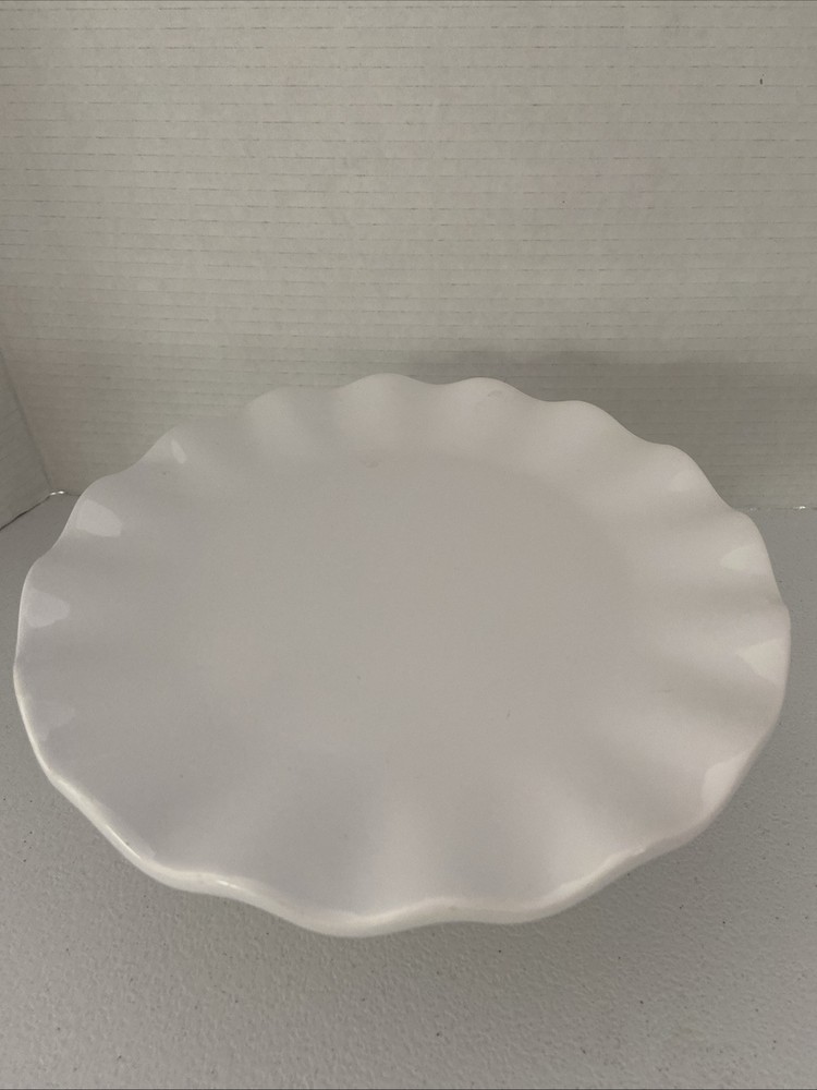 Ceramic Cake Stand White Scalloped Edges PreOwned  Approx9”