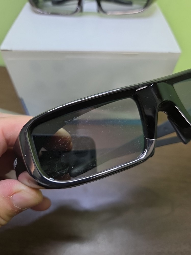 2 Sony TDG-BR100 3D Glasses Black Untested