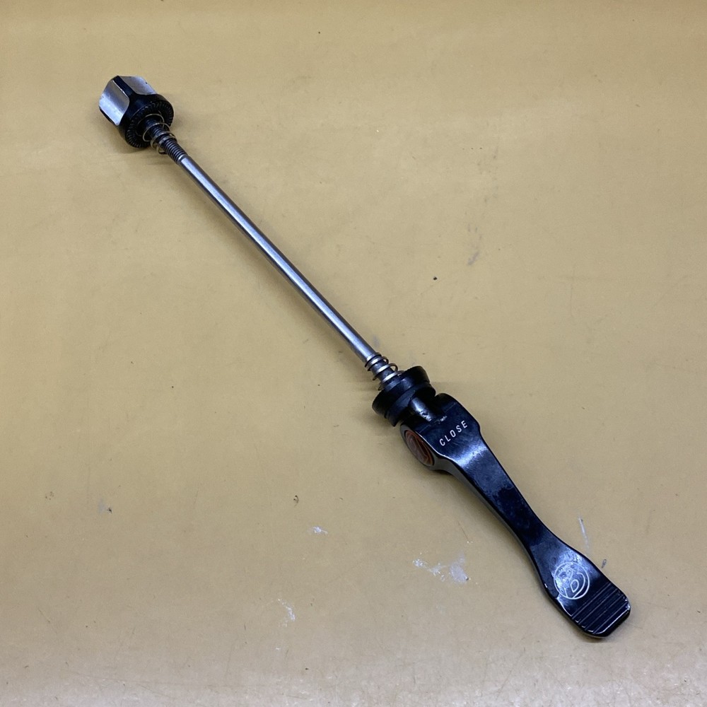 Black Specialized Front 100mm Steel Spindle Quick Release Skewer