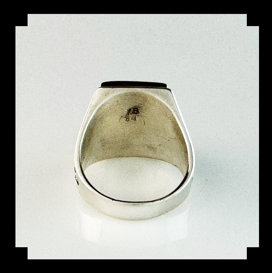 Sterling and White Buffalo Men's Ring Size 14 3/4