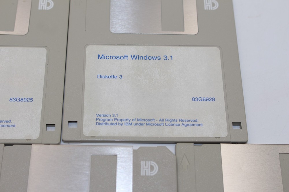 Microsoft Windows 3.1 OS - 3.5" Floppy Boot Disks - (disk 1-7)