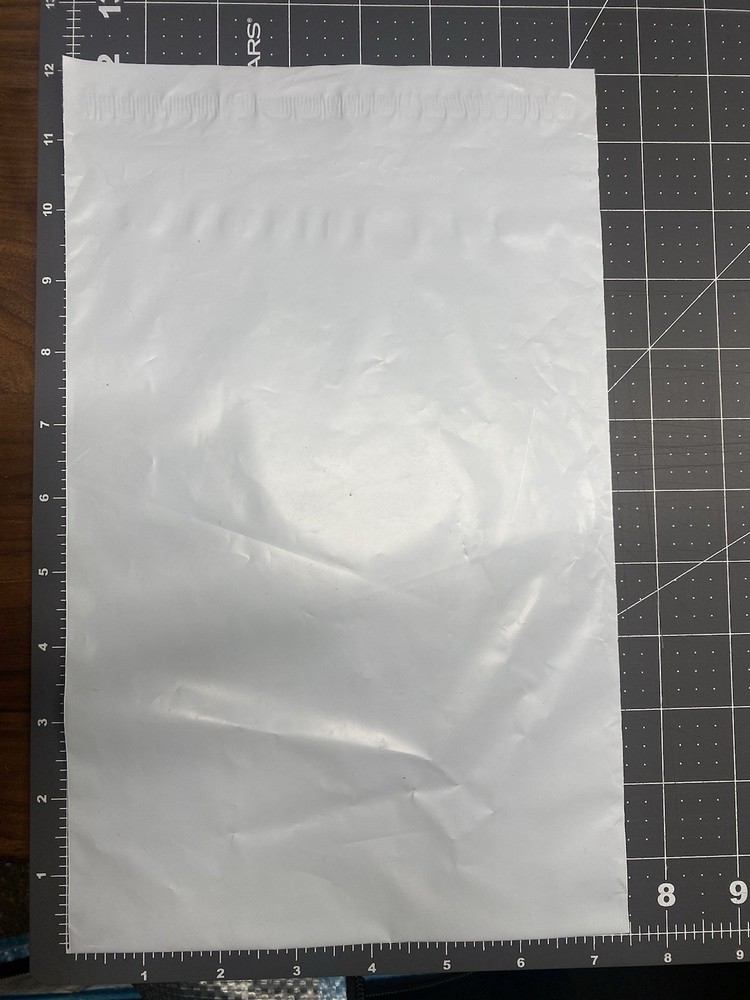 Poly Mailer Bags 20ct - 7.5” X 10.5”