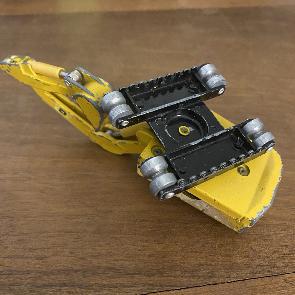Vintage Ertl John Deere 690C Excavator