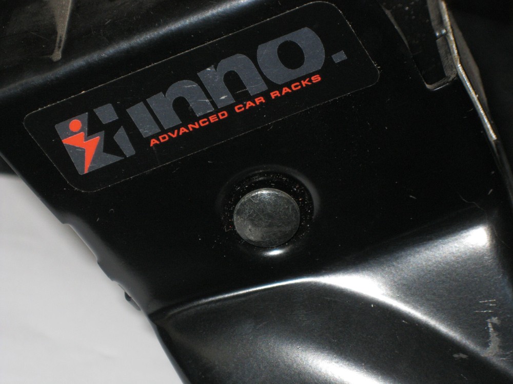 1- Inno IN-SU Tower Black