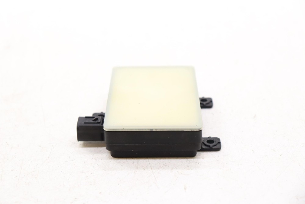 2019 - 2021 GENESIS G70 REAR RIGHT SIDE BLIND SPOT RADAR SENSOR MODULE UNIT OEM