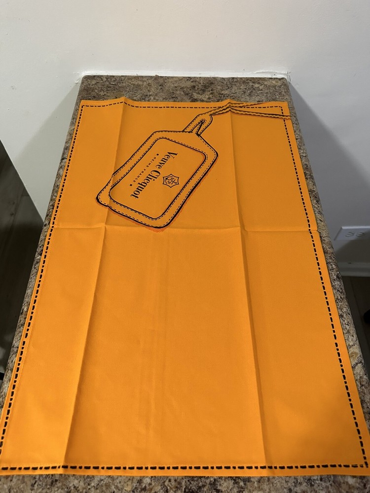 veuve clicquot serviette