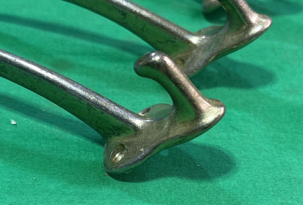 Four Metal Wall Mount 4 Hooks Clothes Pole Tree Hooks