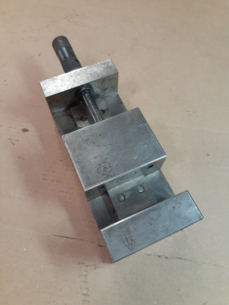 Precision vise