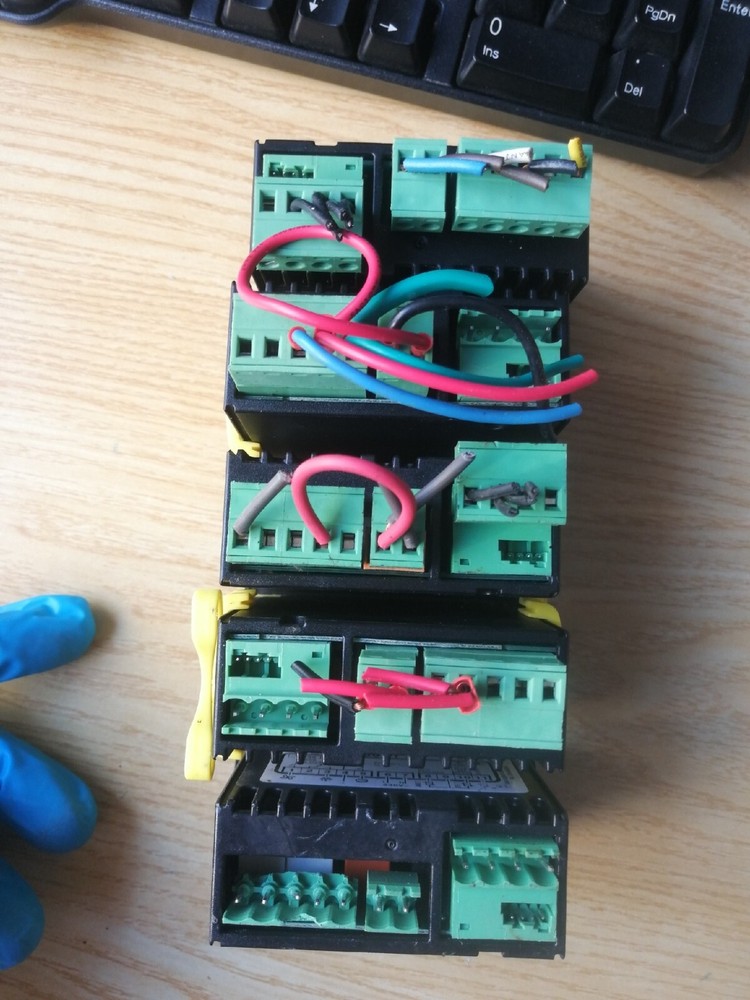 1 Pc USED CAREL PJEZC00000 Temperature Controller