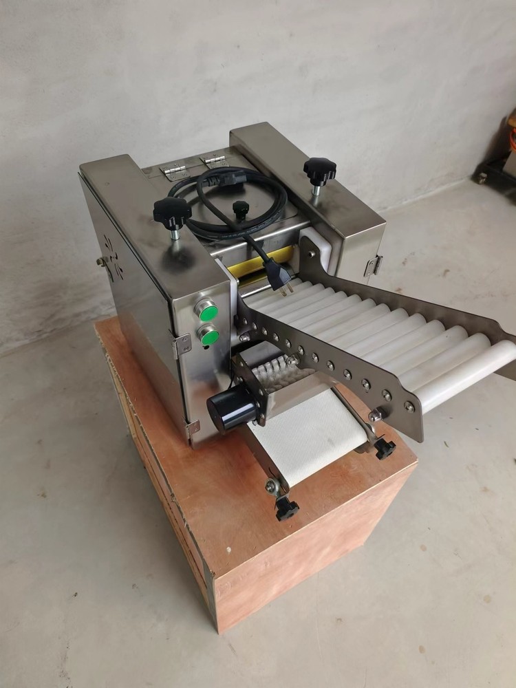Automatic Tortilla Dough Samosa Dumpling Wrapper Making Wonton Dumpling Wrapper