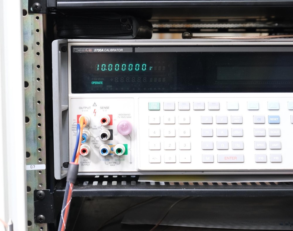 Fluke 8505A Digital MultiMeter