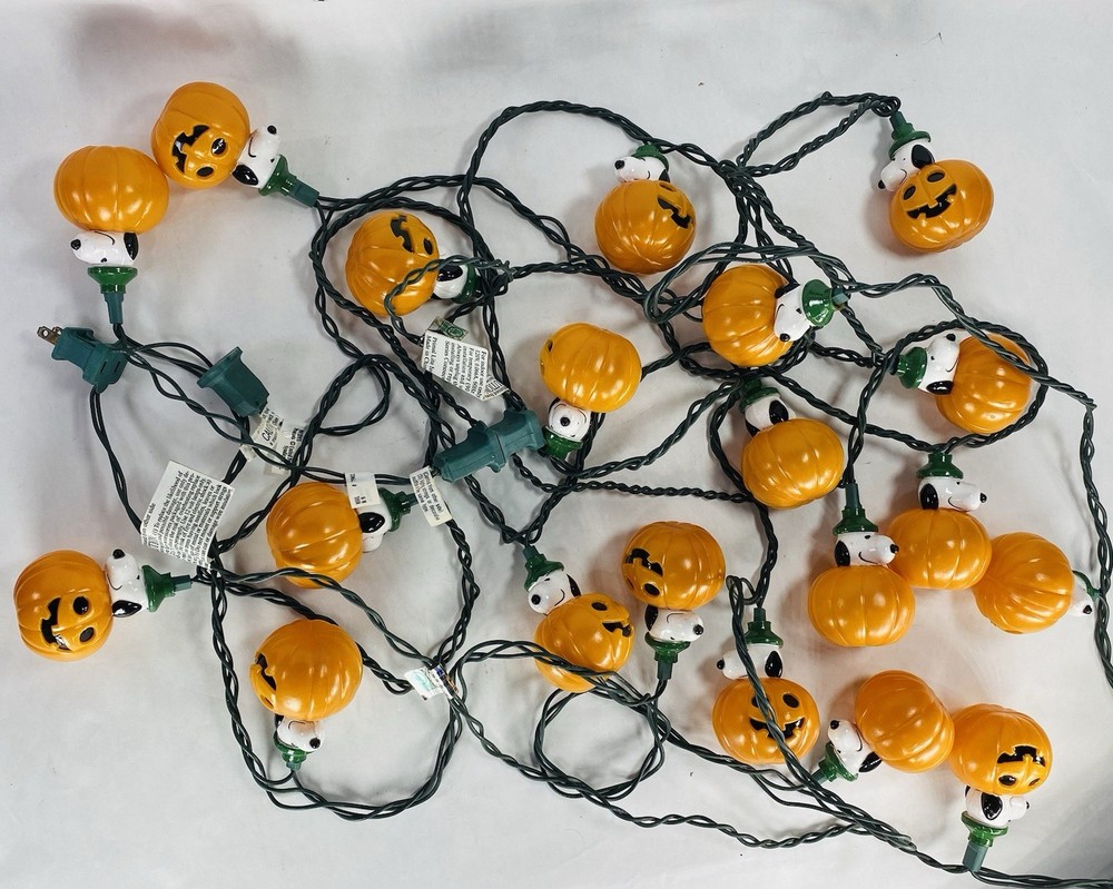 20 Light Peanuts Snoopy Halloween Pumpkin Indoor String Light 2 Strings Sets