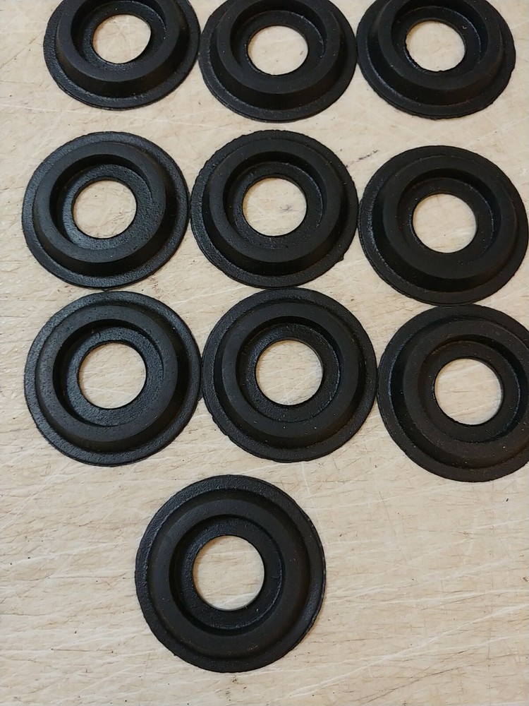 21 RUBBER WASHERS / GASKETS NEW / OLD STOCK