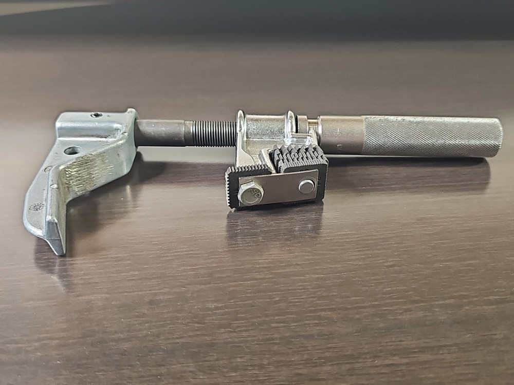 Vintage MAC TC-500 Thread Chaser Tool USA
