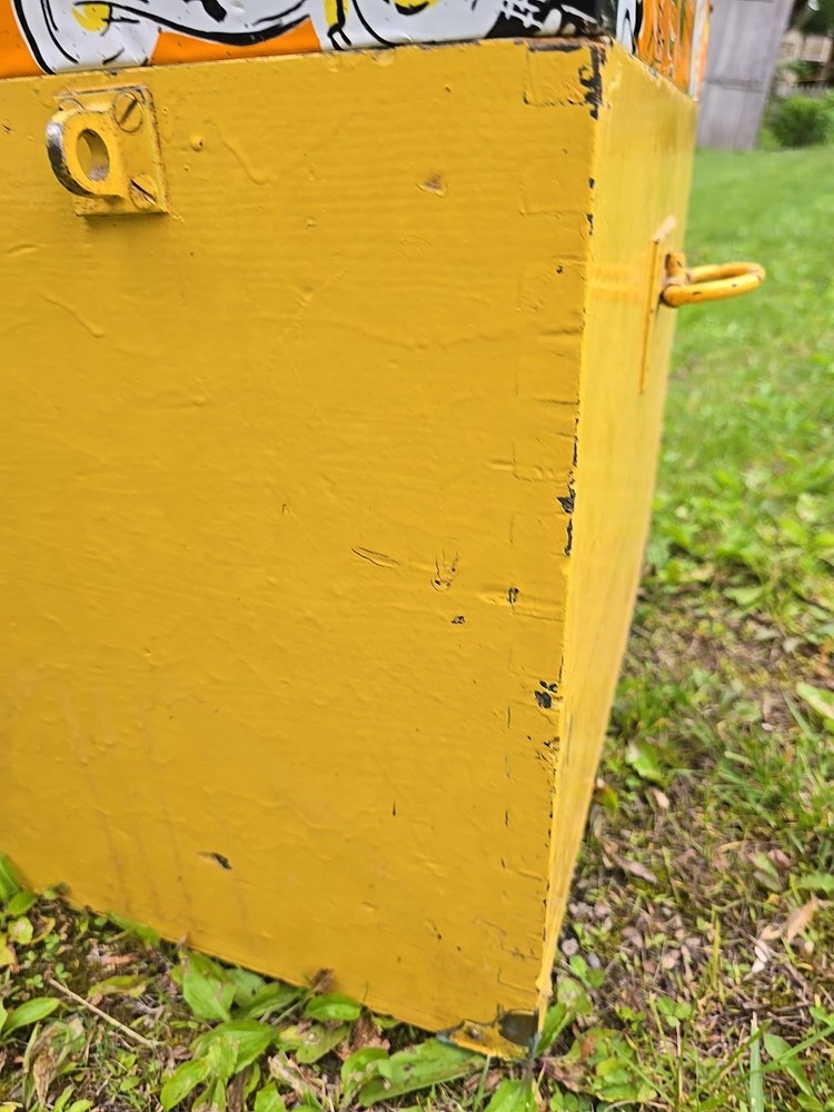 Incredible Retro Trunk