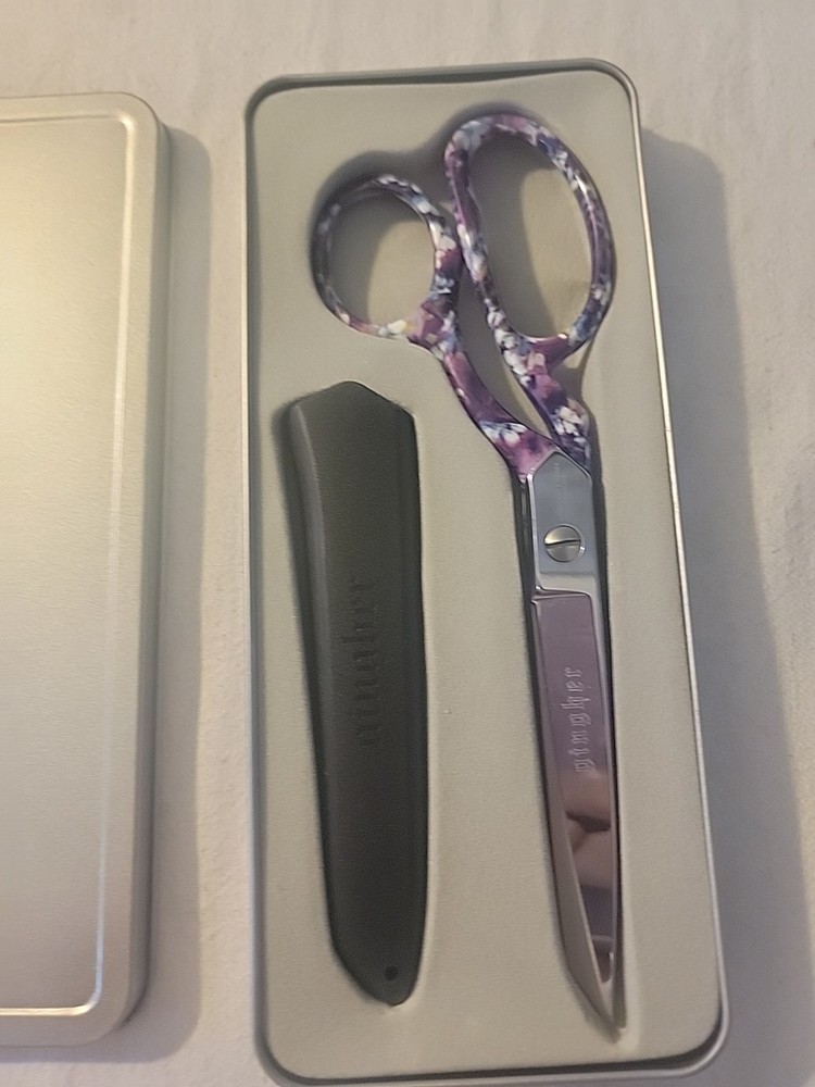 Gingher Designer's Series 8" Scissors "Charlene"