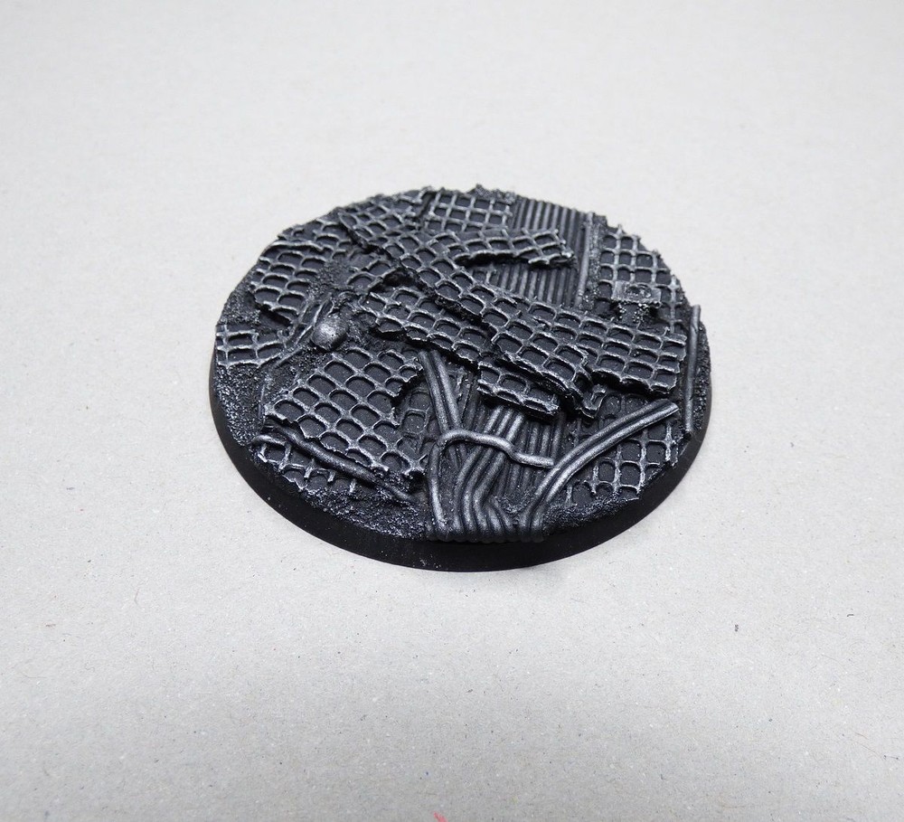 60mm ROUND RESIN BASE - RUSTY GRATES -