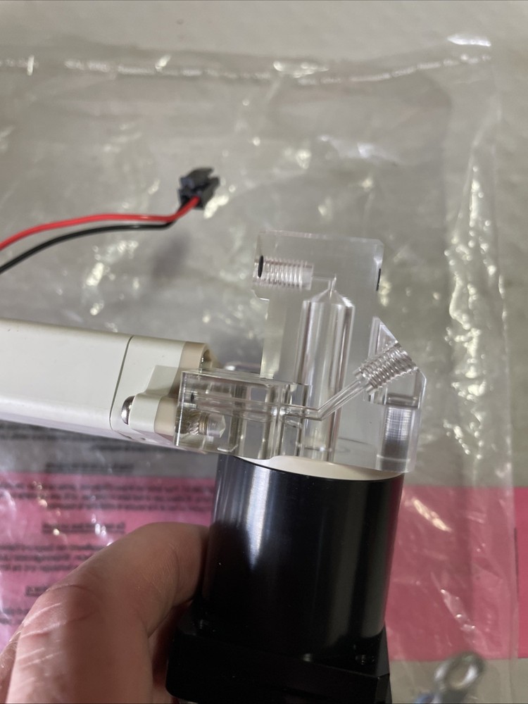 IVEK 330155-112 2000uL Pump G7