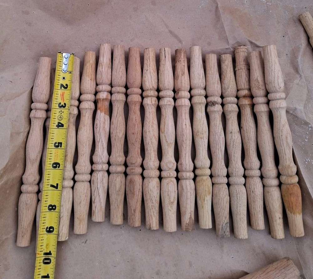 16 Oak Spindles