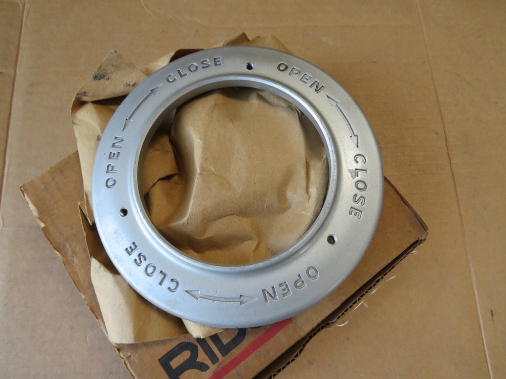 NEW Ridgid PIPE THREADING MACHINE 43480 Backplate, Centering chuck ridgid 400