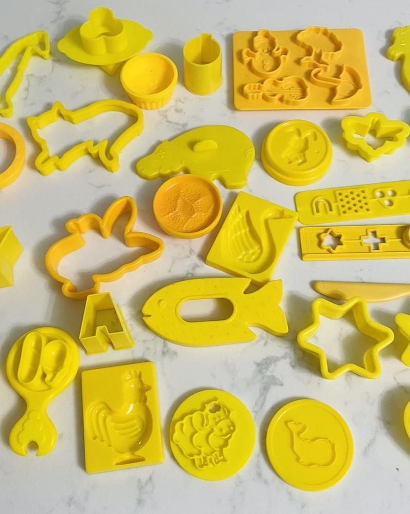 Play-Doh/Dough Accessories Tools Molds Shape Cutters Assorted 34 Pcs