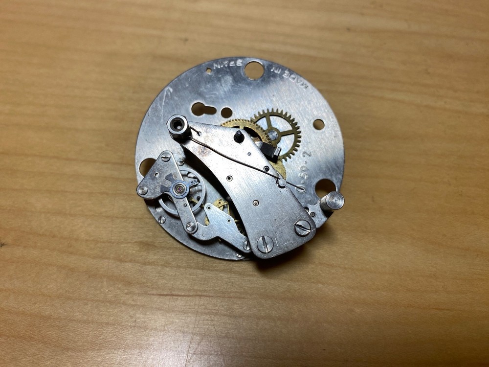 Manual Table Clock Movement - 62 Mm