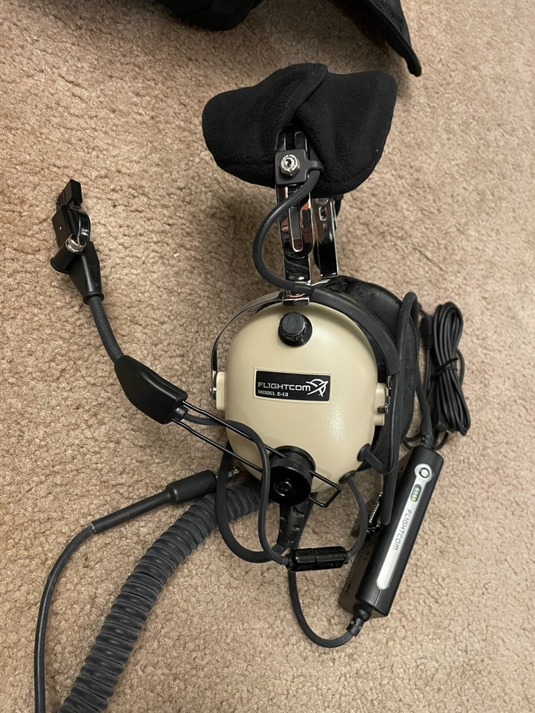 FLIGHTCOM E-13 ANR (Active Noise Reduction) Military Headset Pre-Owned