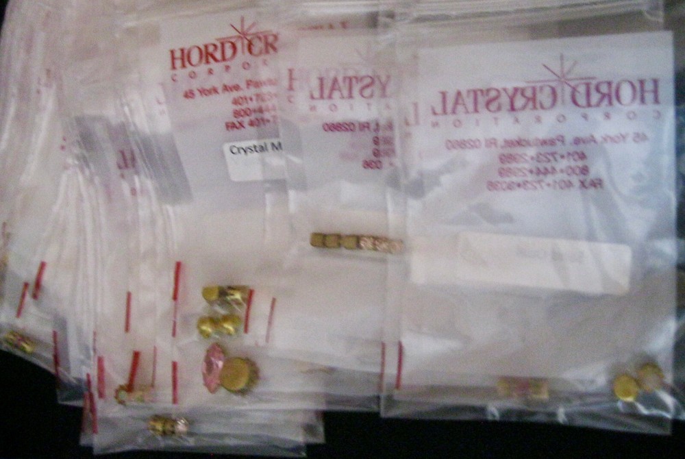 "VINTAGE STONE SETTINGS FROM HORD CRYSTAL-TOTAL 41 PKGS ASSORTED STONES"