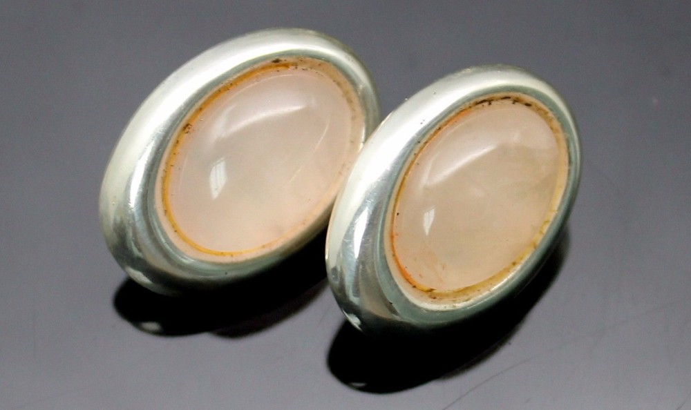 DELICATE VINTAGE GENUINE ROSE QUARTZ SOLID STERLING SILVER POST EARRINGS