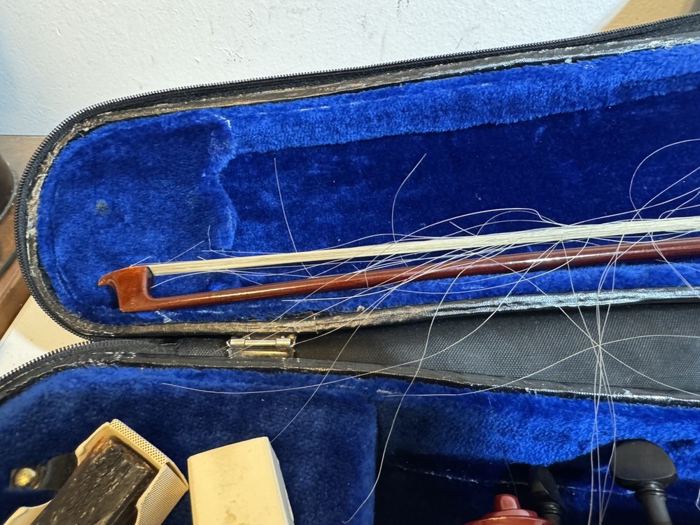 k baek violin with bow and case