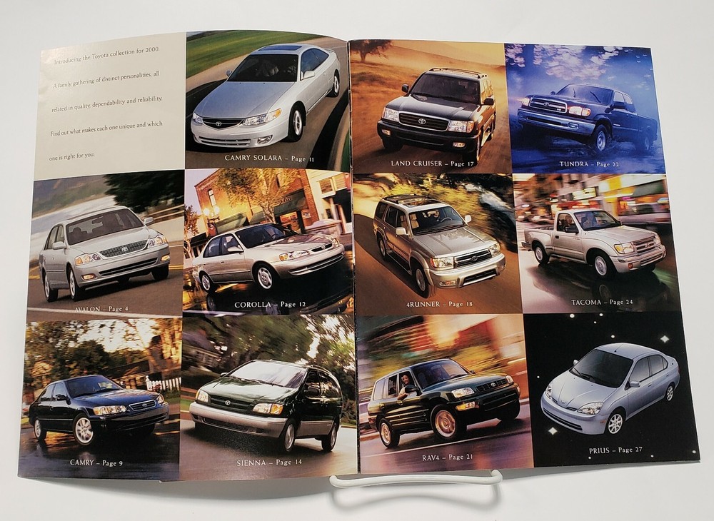 2000 Toyota Collection Sales Brochure