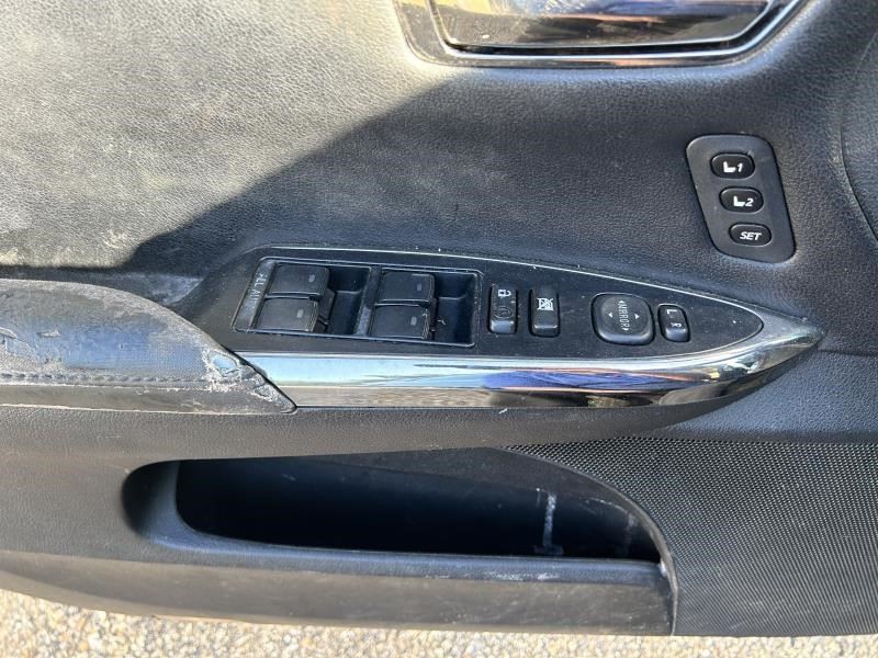 AVALON 2013 High Mounted Stop Light 104567048