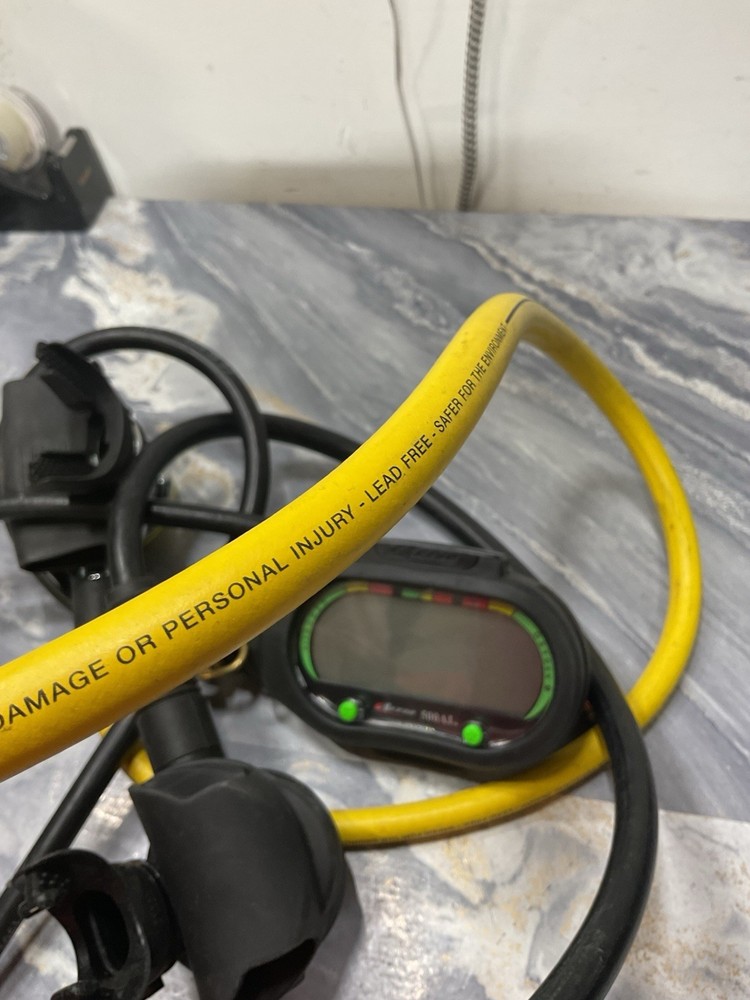 Aeris500AI Complete SCUBA Regulator + Computer Setup Voltrex Mares /Nikos Mares