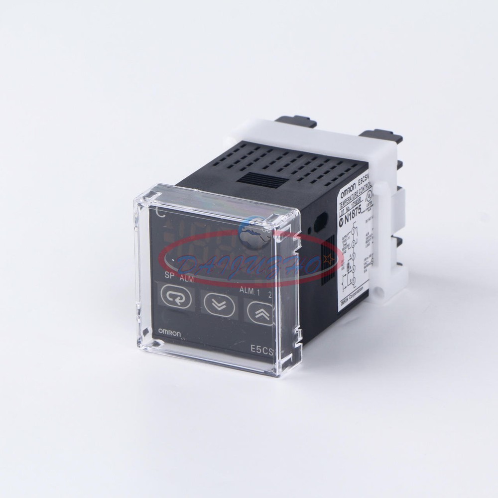 ONE NEW OMRON temperature controller E5CSV-Q1T-500