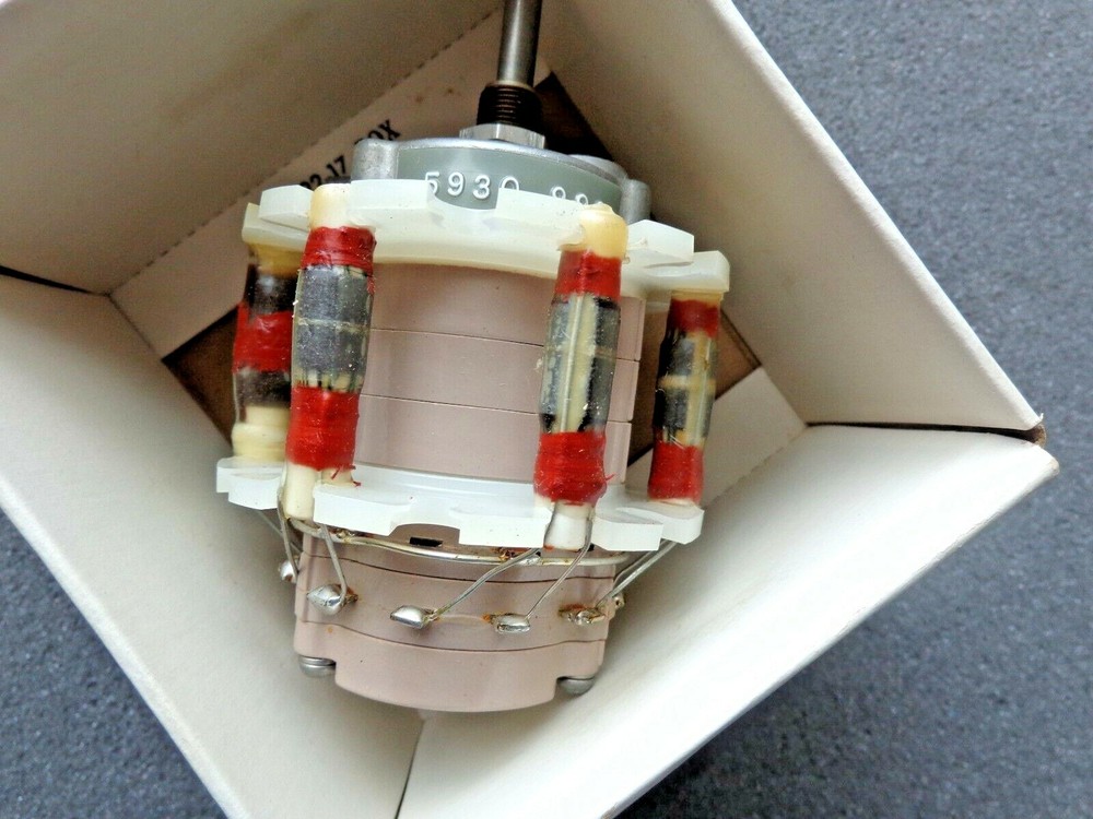 LEED & NORTHRUP  5930-996-4335 NT ROTARY SWITCH