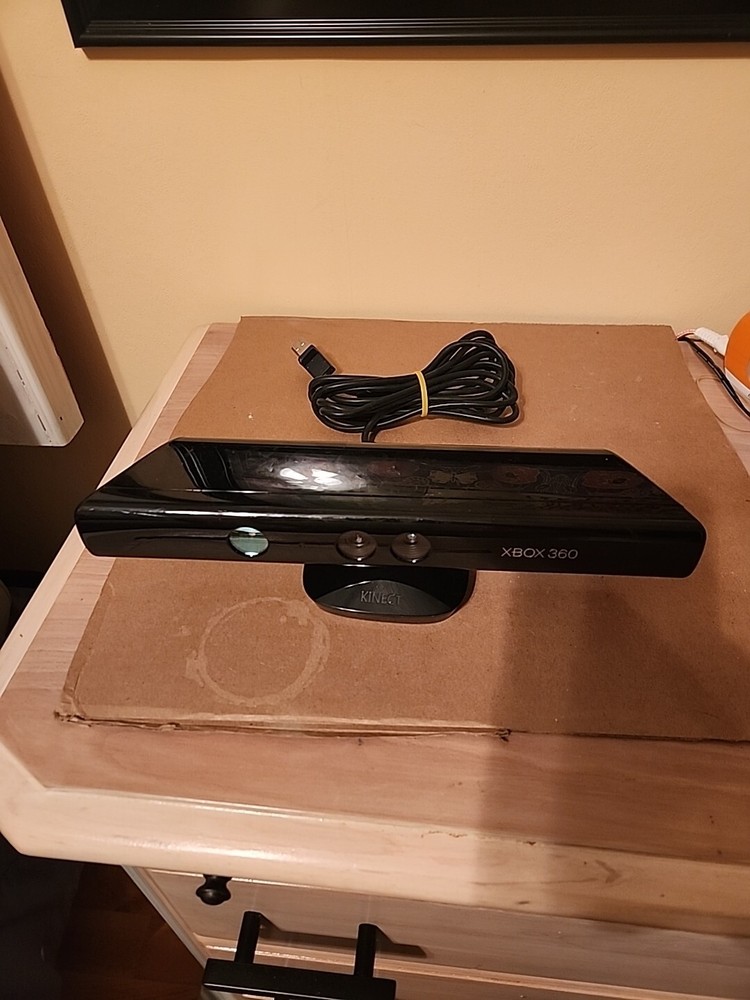 Official Microsoft Xbox 360 Kinect Motion Sensor Bar! ~ Works Great!