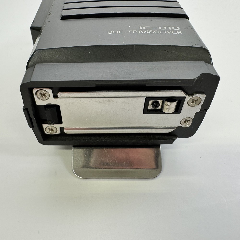 icom IC-U10 UHF Transceiver Untested As Is No Battery